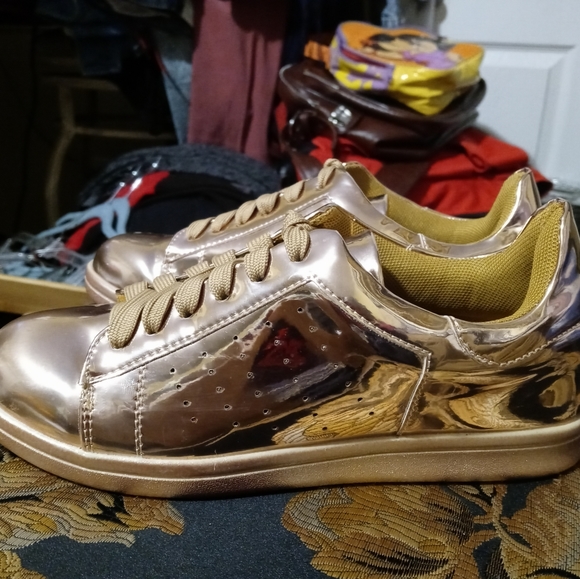 N.Y.L.A. ICONIC SHINY GOLDEN NEW! SIZE 6 WOMEN SNEAKERS,🎁GIFT IT. - Picture 14 of 14